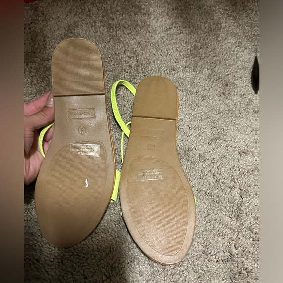 Sandals - Picture 2 of 2